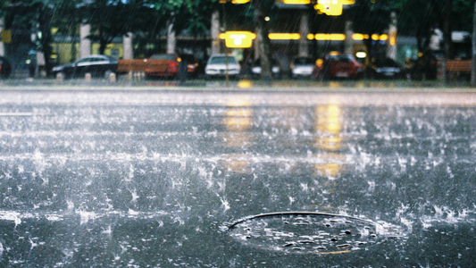 Ni el agua de lluvia es potable hoy
